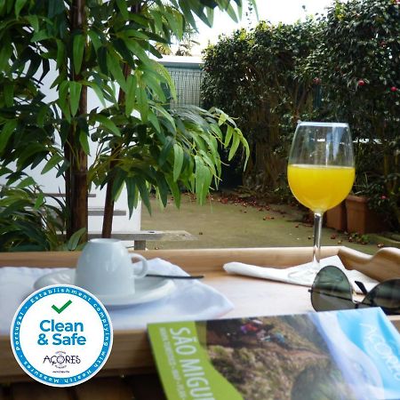 Azores Holidays House -B&B - Suites - Self Check-In Keyboard ポンタ・デルガダ エクステリア 写真