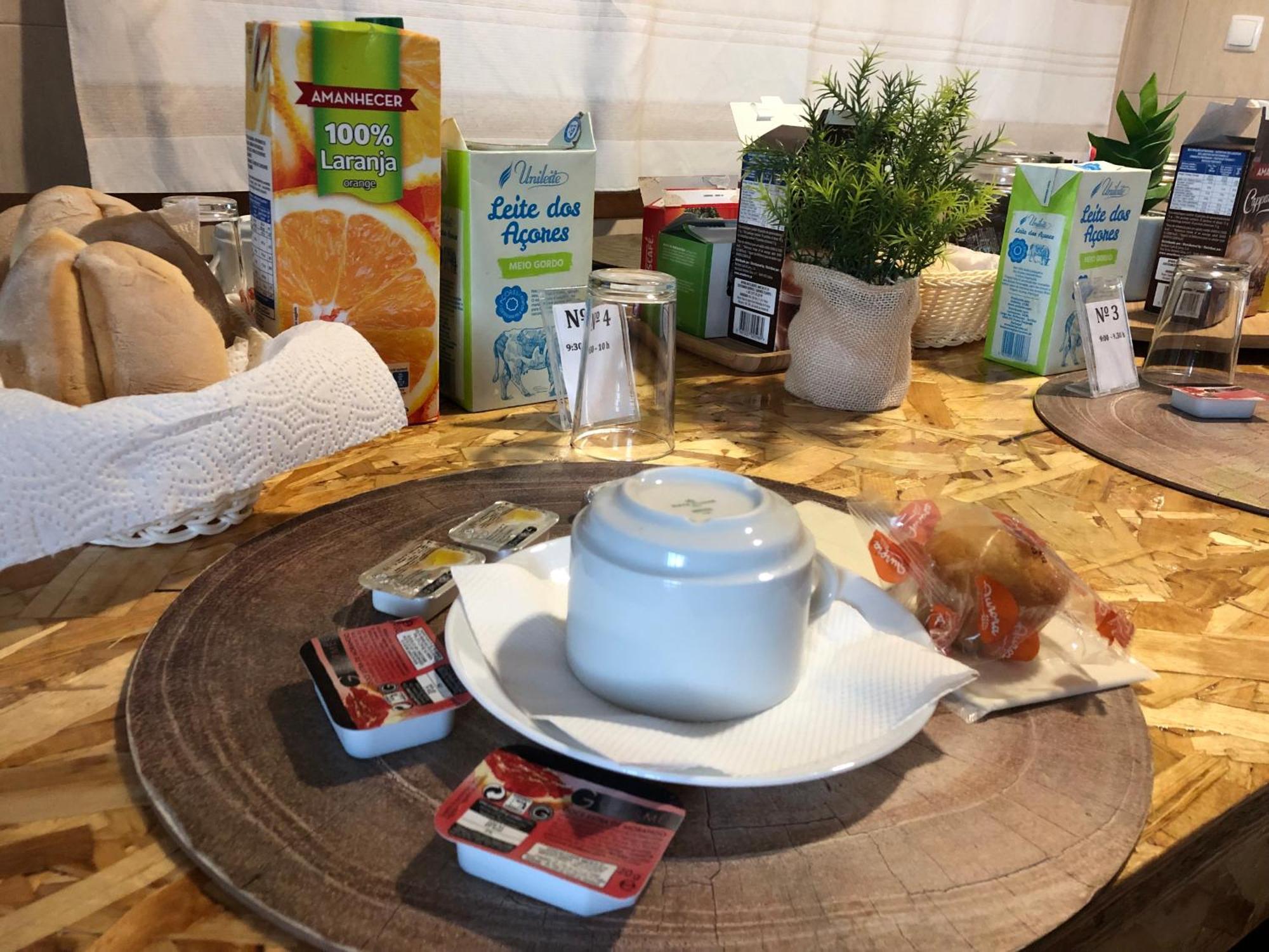 Azores Holidays House -B&B - Suites - Self Check-In Keyboard ポンタ・デルガダ エクステリア 写真